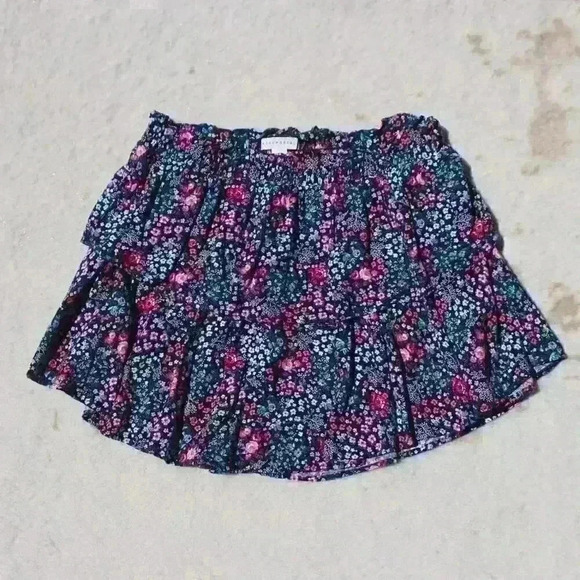 FLORAL Mini Skirt Black Pink Tiered Ruffle Elastic Waist Pull On Stretchy Med - Picture 1 of 10